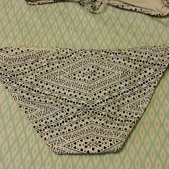 Bathing suit - Picture 4 of 4